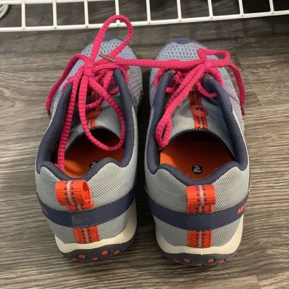 Pink and blue sneakers. - Picture 4 of 4